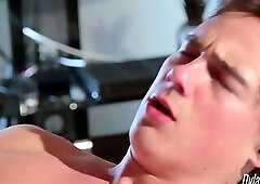 [dylanlucas] Seth Bond Pops Justin Owen's Cherry