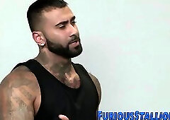 Buff dude banged by bbc