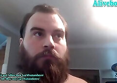 bearded guy jerks off his 22cm long big dick on webcam