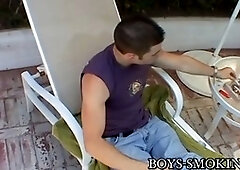 Peludo cultorista jerk off, cigarette smoke fetish, bj