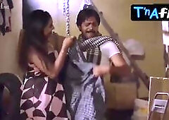 Reena Tomar Sexy Scene  in Jalebi 4