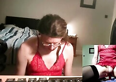 Livecam anal sex-toy ride whilst caged