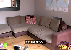 Fake casting Agent has a hot screw on the couch