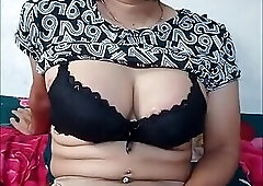 Transvestite Masturbating and Cumming