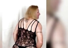 Trans mother I'd like to fuck Jaime posing for your fun in fishnets and heels.