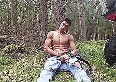 Jared Shaw cum in the forrest