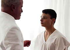 masonicboys: Doctor's Tight Grip