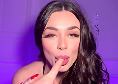 Curvy muscle queen Martina Smeraldi takes a deep creampie in her ass