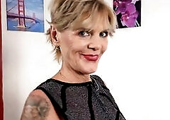 An mature woman means pleasure part 497