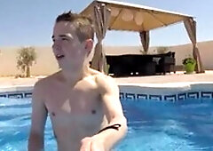 TXXXMStudios.com: Shaved american young twink Taylor Blaze jerking uncut dick