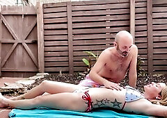 Sexy outdoor tugjob scene with Kody Evans as this babe returns the favour for sunscreen being rubbed in on her but rubbing a lot of lotion on my dong 