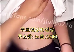 Even when I get a phone call, I keep fucking her KOREAN ASIAN KOREA Korean porn Korean porn Latest porn