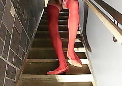 73 Kiana stairs up 1