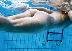 Well-made date - public trailer - Underwater Show