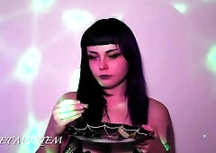 Alt Hotty Pickle Eating ASMR