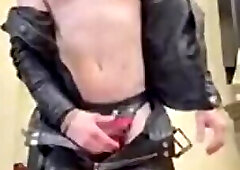 Kinky Sirius Leather Stripping