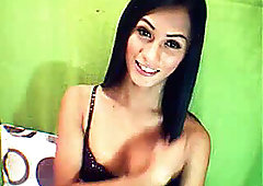 kinky she-creature Plays her bone