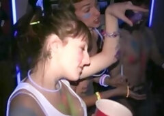 Dick Dorm: Bathroom Threesome Turns the Party Around