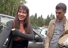 Hairy grandma, grandma anal, ˇfrench anal granny crempie