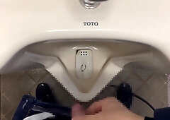 I Masturbated In Toilet During The Picnic