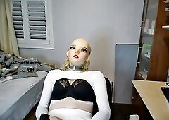 Doris Jill Pt1! A mysterious doll masked beauty Jill has enjoyment with her rubber body!