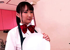 The waitress can't stay in control