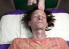 FOOT FETISH (movie - Facial massage with feet)