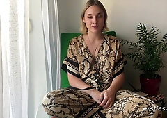 Ophelia Gives Us A Sexy Show