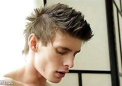 Chose Pradley has a great O-face for y'all