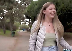 I discovered a lost hotty with fascinating large boobs and butt - Public Agent