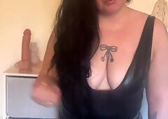 JOI bien baveux…