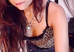 Flat chested tranny in stockings twerks and jerks on webcam