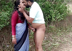 Indian MILF gives outdoor blowjob before getting fucked on ground