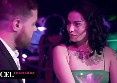 Bar encounter leads to mutual oral and passionate missionary at home