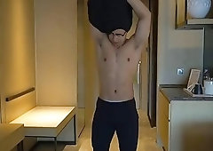 Asian keeps in shape by exercising and jerking off