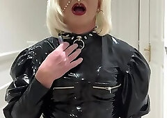 Slut vaping in latex