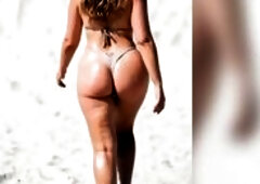 Thick Babes on Beach [AI]