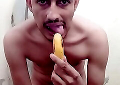 I Love Sucking Bananas
