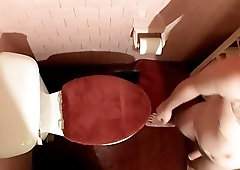 Multiple horny twinks close up pissing