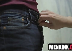 Handsome jock Kyler Ash trapped at the glory hole before edging sesh