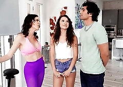 3some With Flaky GF and Fit mother I'd like to fuck Dana DeArmond, Liz Jordan Brazzers