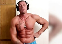 Muscle fantasy: bareback muscle grinding excitement