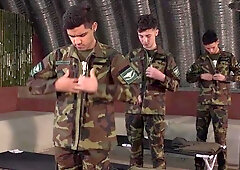 MilitaryDick: Surprise fucking accompanied by Felix Harris