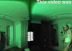 her vagina is close to your face u can smell it