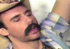 Cock In The Mensroom - 😍