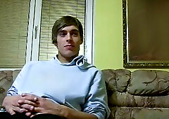 Super-fit twink begging for a facial in the end