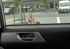 Sexy whore fucks stranger for lift