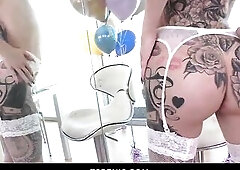 Charming bubble ass Luna Love fucked into ass by Lance Hart