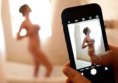 Nasty MILF pornstar Ariella Ferrera fucks two dudes in one go