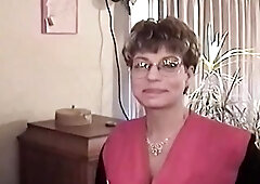Older mother I'd like to fuck Gives Sloppy Blow job and Takes Creampie